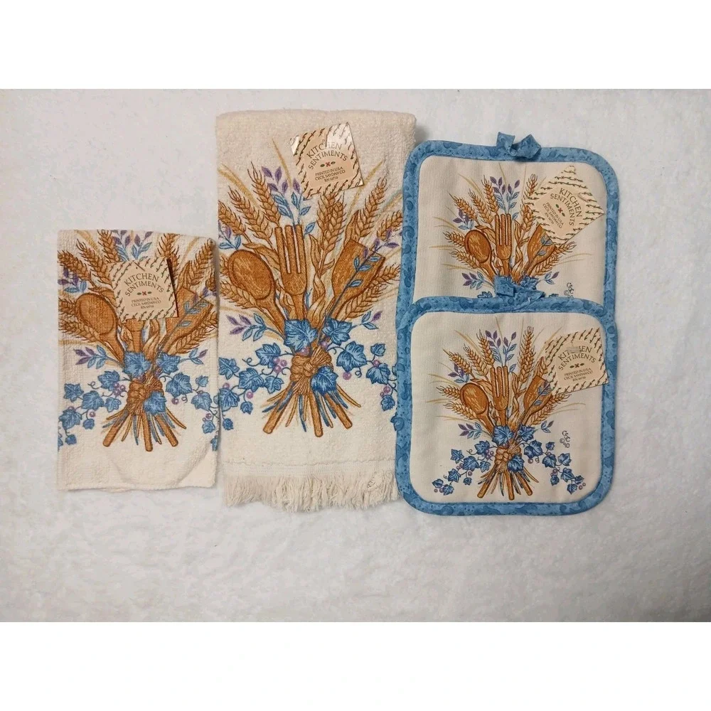 NWT VTG 80s Kitchen Sentiments‎ Blue Harvest Wheat Pot Holders & Towels Set